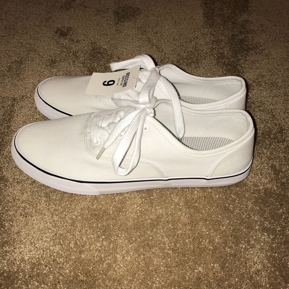 Mossimo canvas shoes Clearance